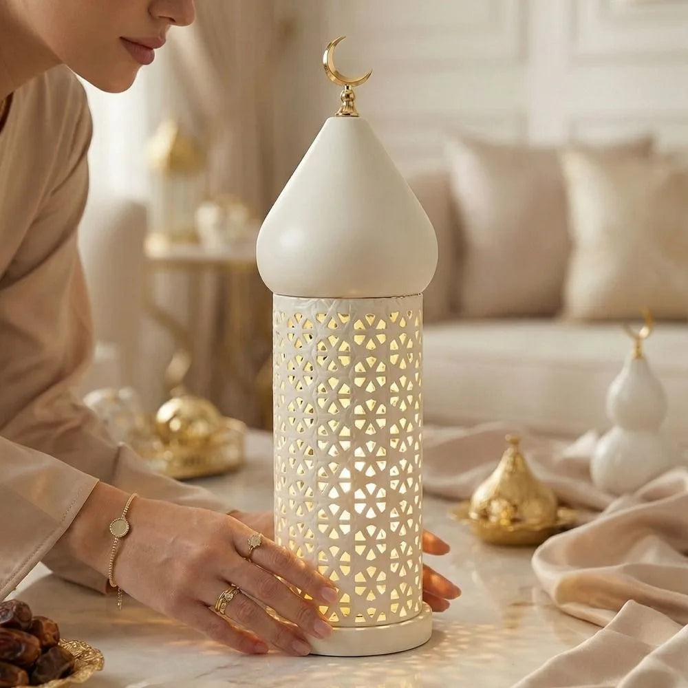 Home Ornament Iron Art Moroccan Night Light Hollow Battery Powered Ramadan LED Light Vintage Masjid Lantern Mosque