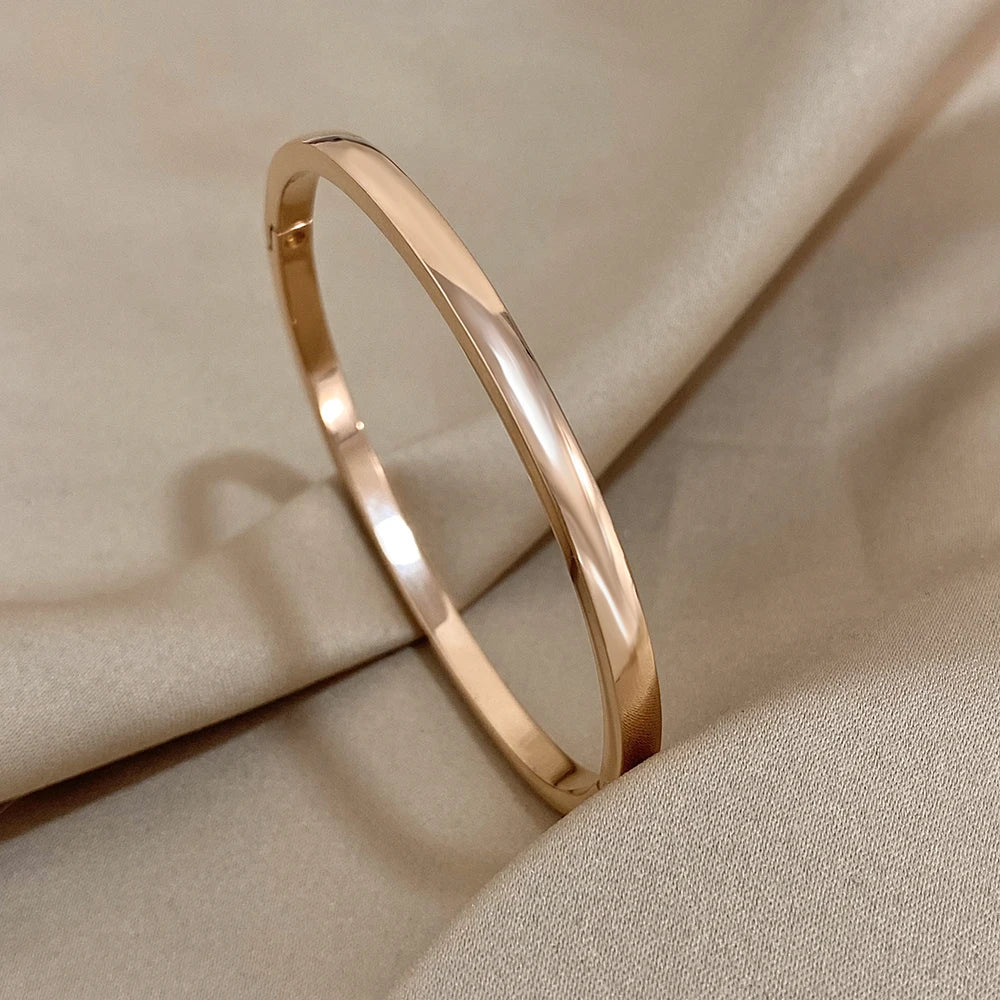Fashion Smooth Stainless Steel Cuff Bangles Bracelets for Women Men New 4mm Gold Plated Stackable Waterproof Charm Jewelry