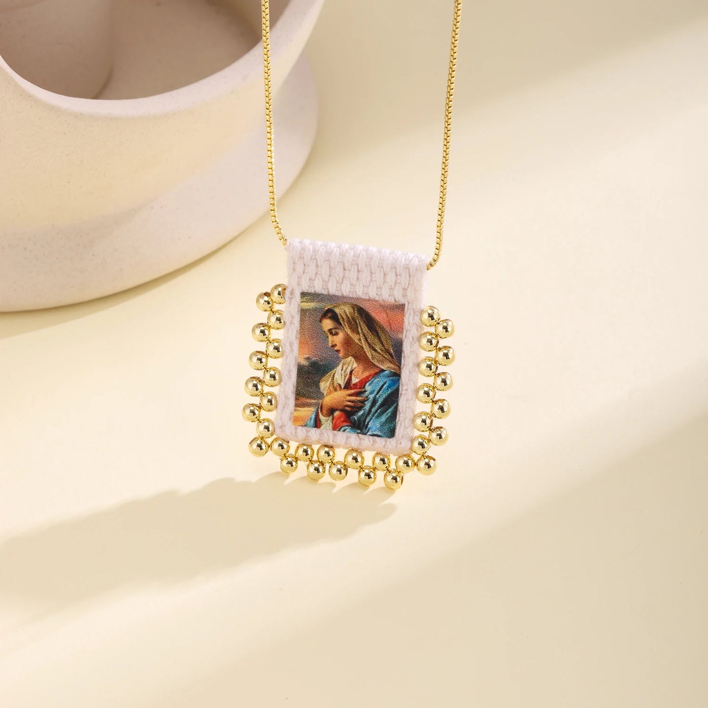 Nidin New Retro Religious Necklace Beaded Chain Link Virgin Mary & Jesus Sacred Heart Pendant For Women Men Prayer Jewelry Gifts
