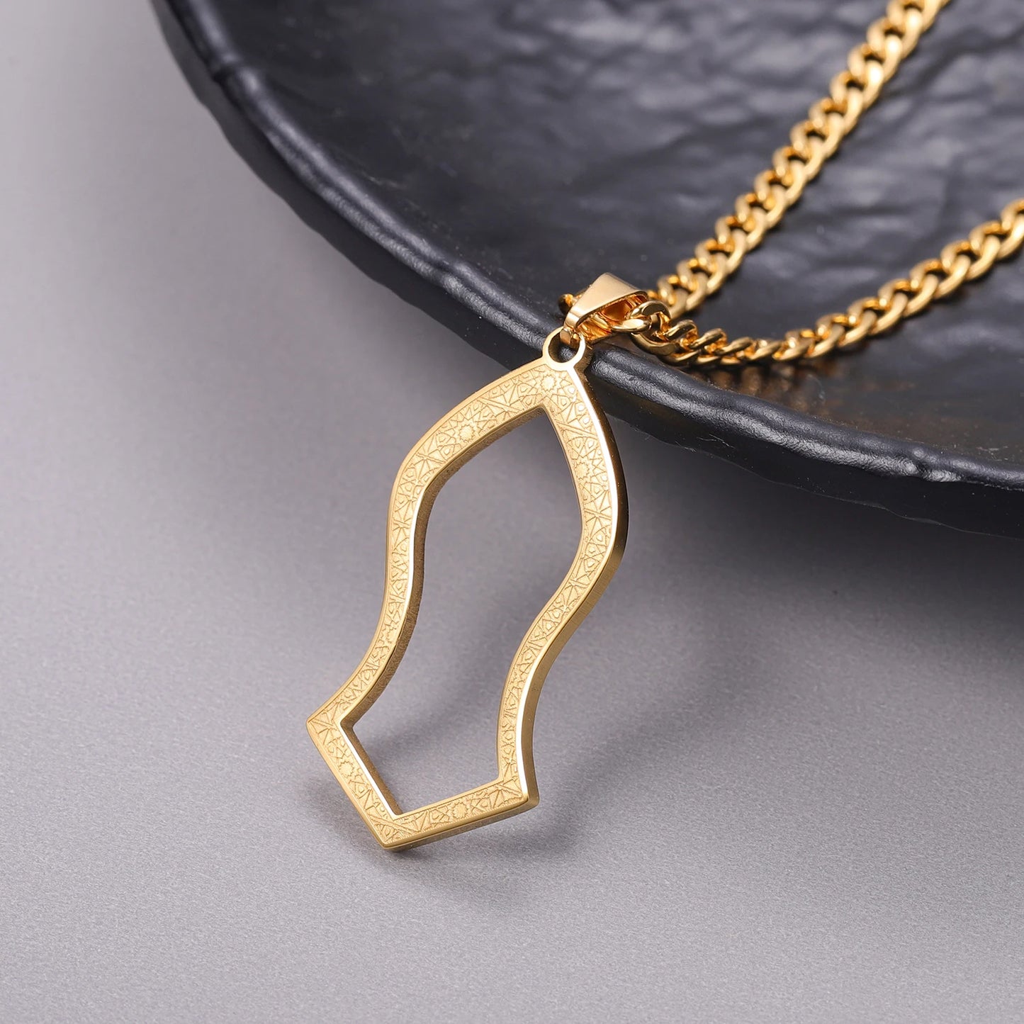 NALAIN NECKLACE Pendant Stainless Steel Jewelry Arabic God Messager Gift For men AYATUL KURS Muslim Allah's Slipper Pendant