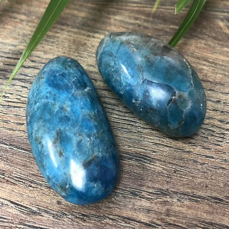 Natural Apatite palm stones and crystals healing quartz minerals massage gemstones for gifts