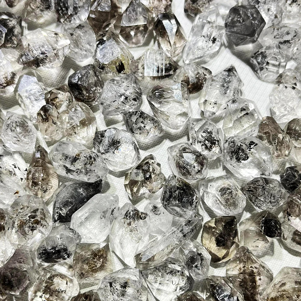 Herkimer Diamond Quartz Raw Natural Crystals 10-20g Pack for Reiki Healing Handing DIY Making & Mineral Collection 1-1.5cm Size