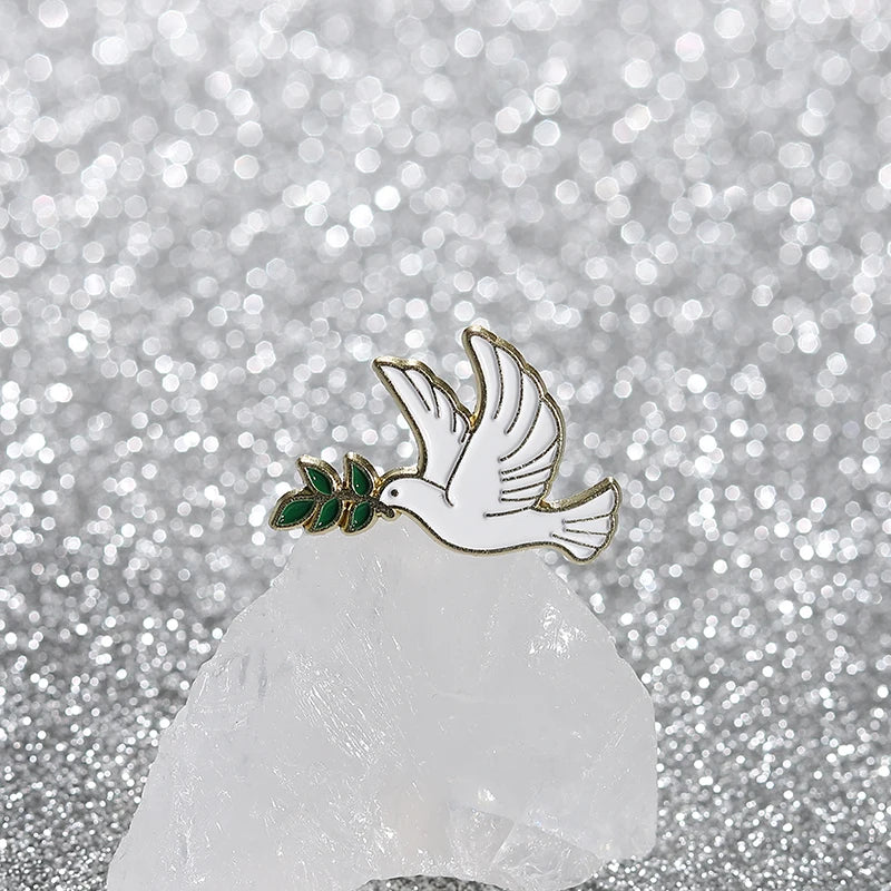 Peace Dove Olive Branch Enamel Pin Animal Pigeon World Peace Theme Metal Brooch Lapel Badge Jewelry Decoration Gift For Friends