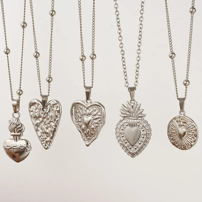 1Pc Religious Christian Catholic Sacred Heart Pendant Necklaces Stanless Steel Gothic Moth Textured Love Collares Jewelry