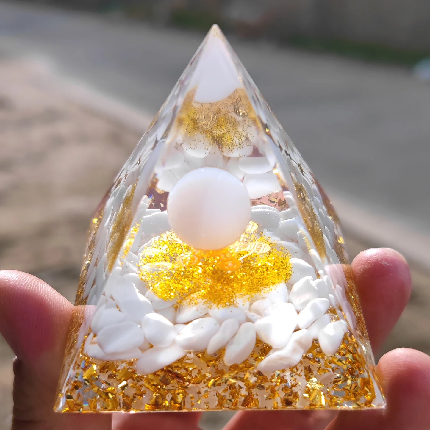 Energy Pyramid Orgonite Reiki Natural Amethyst Ball Healing Crystals Chakra Tool Ornaments Resin Stones Craft Kids Gift Pyramid
