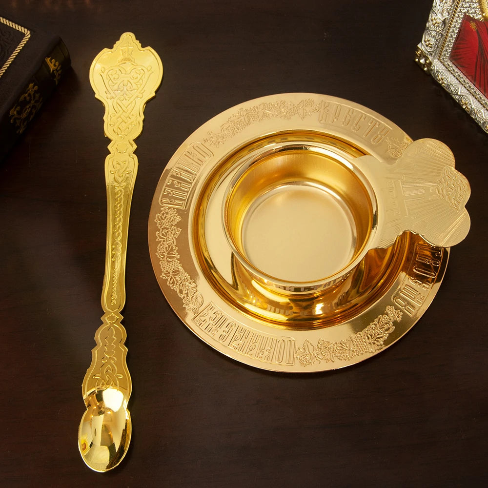 New 2026 Durable Gold-Tone Orthodox Communion Set with Intricate Filigree Detailing for Clergy Use and Devotional Worship Gift