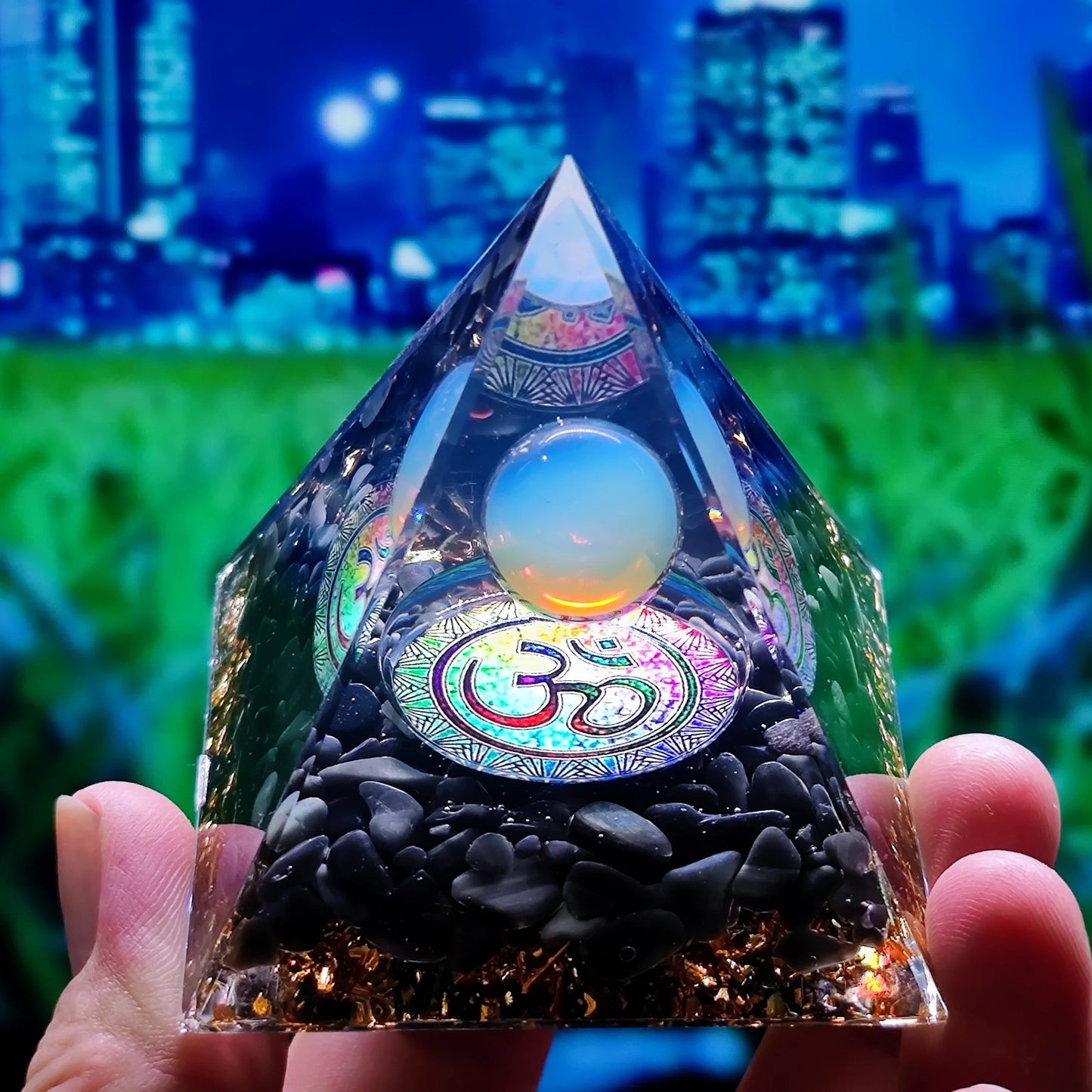 Energy Pyramid Orgonite Reiki Natural Amethyst Ball Healing Crystals Chakra Tool Ornaments Resin Stones Craft Kids Gift Pyramid