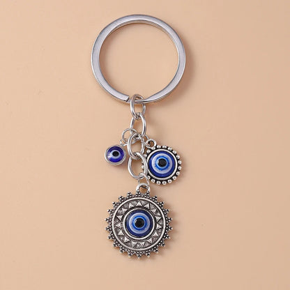 Retro Alloy Turkish Lucky  Evil Eyes Keychain Hamsa Hand Key Ring Pendant for Women Girls Handbag Decor DIY Jewelry Gifts