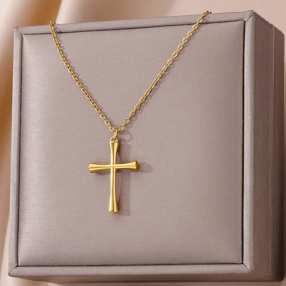 Gold Color Lucky Pendant Necklace For Women Stainless Steel Jewelry Aesthetic Accessorie Charm Choker Cross Goddess Necklaces