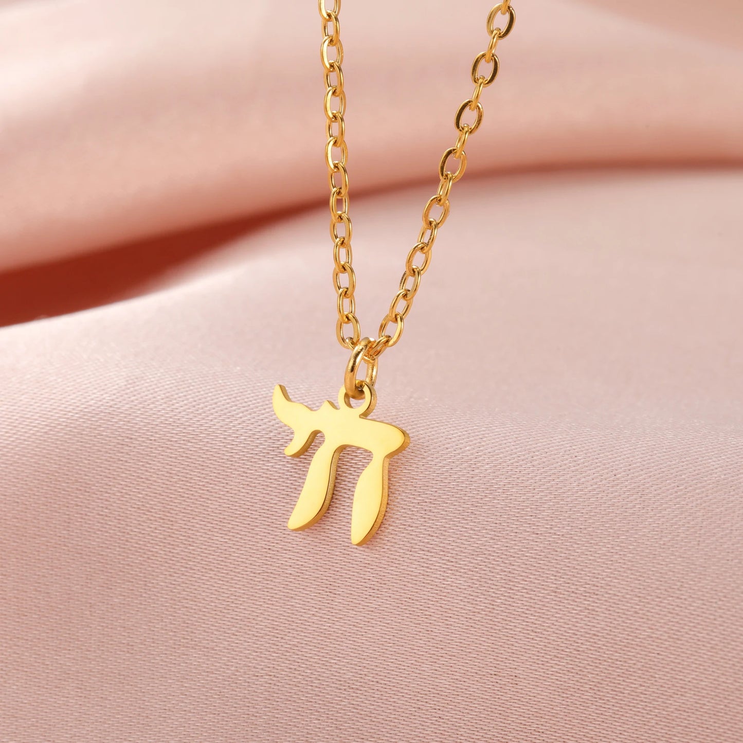 EUEAVAN 1pc Hebrew Letter Chai Symbol Necklace for Women Jewish Blessing Life Star of David Pendant Protection Amulet Jewelry