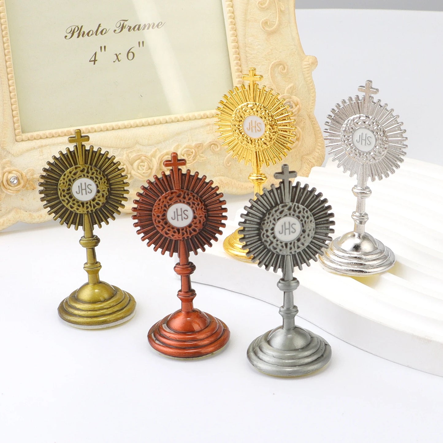 Catholic Christian Communion Statue Gold Jesus Hominum Salvator Home Office Table Decoration Cross Figurine Religion Gift