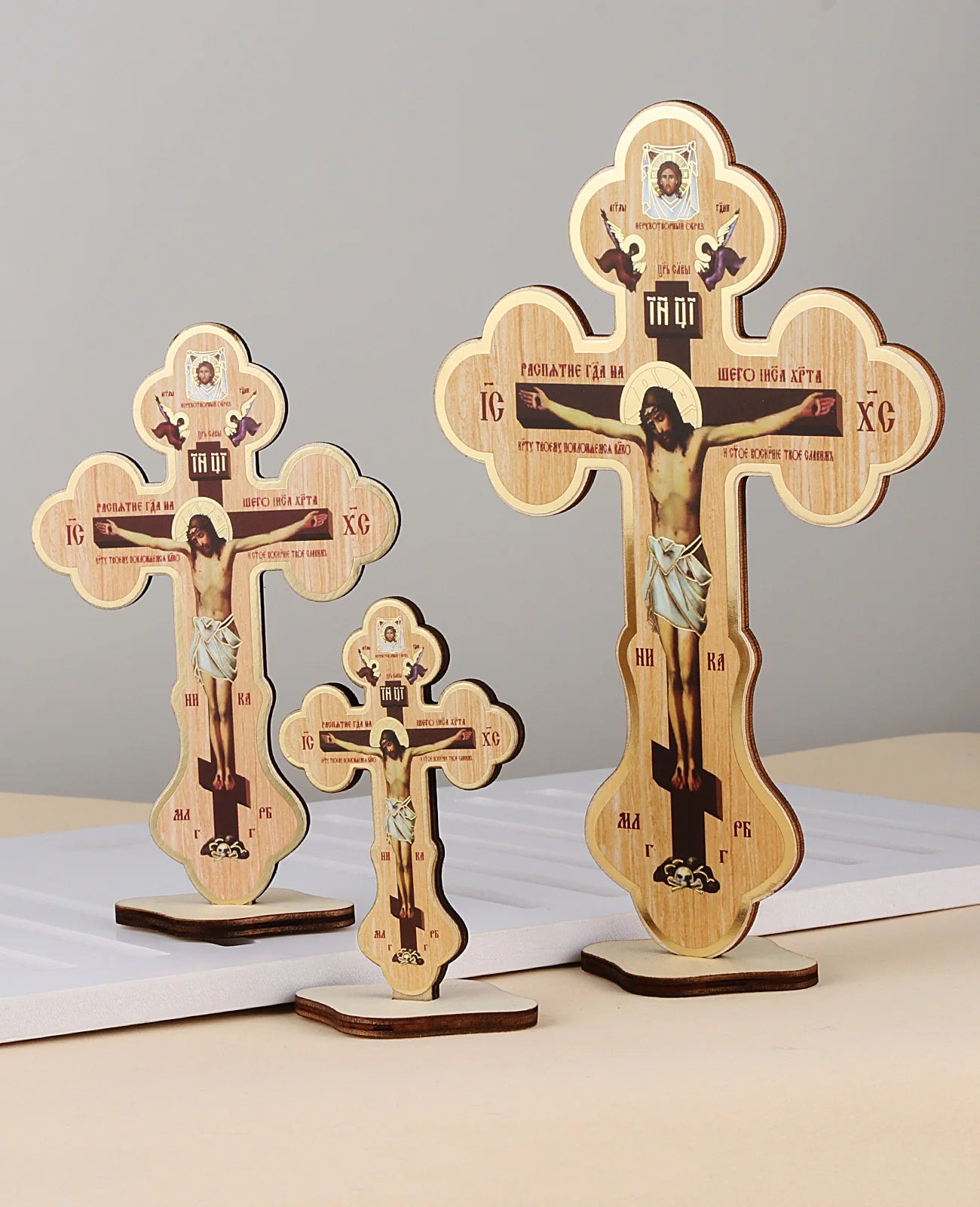 Wooden Jesus on Cross Stand Decoration Christian Crucifix Jesus Christ Crosses Icon Ornament Church Desktop Display Crafts Gift