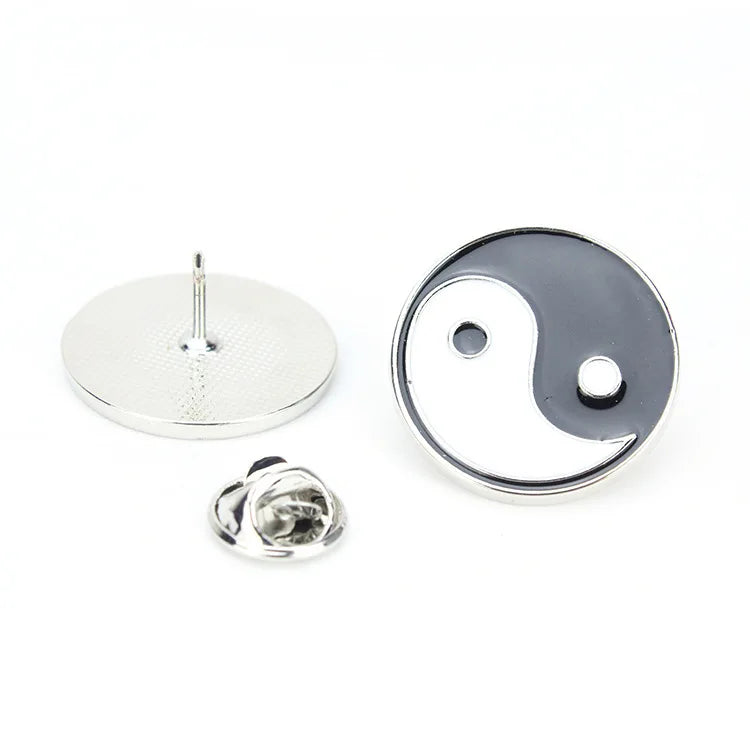 Swastika Yin Yang Tai Chi Bagua Brooch Religious Buddhist Zinc Alloy Yoga Amulet Clothing Backpack Hat Accessories Gift