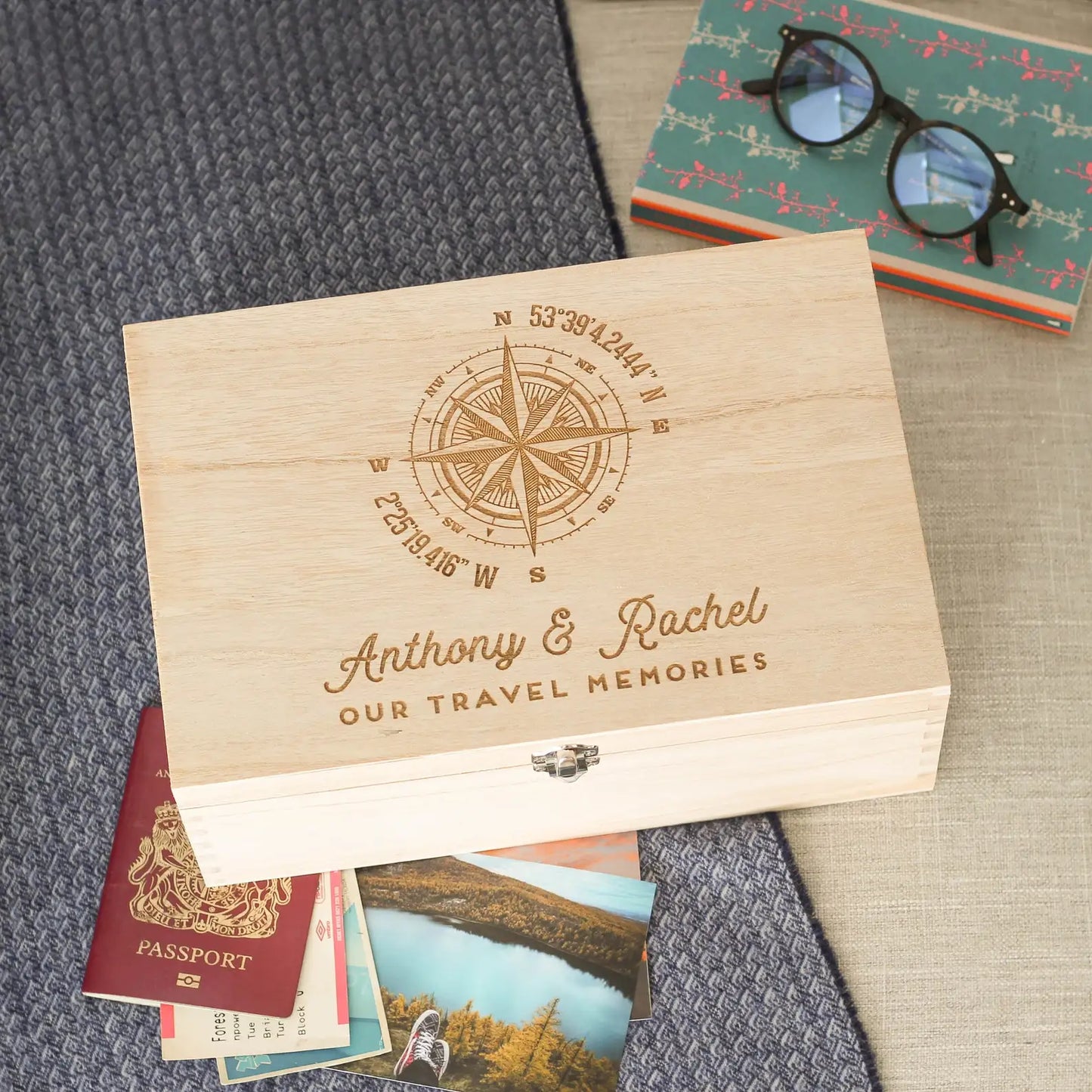 Personalized Wooden Baptism Keepsake Box ,Baptism Gifts For Baby Girl Or Baby Boy, Engraved Memory Box That Pattern With Wreath