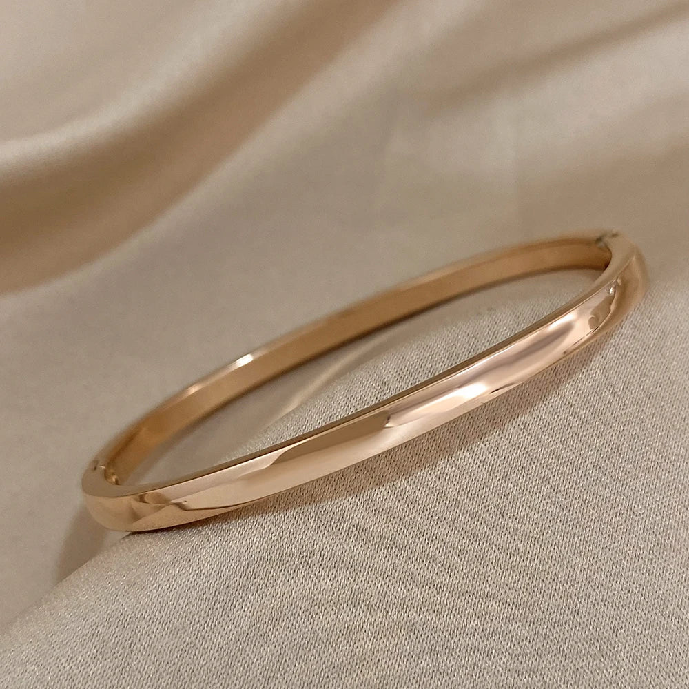 Fashion Smooth Stainless Steel Cuff Bangles Bracelets for Women Men New 4mm Gold Plated Stackable Waterproof Charm Jewelry