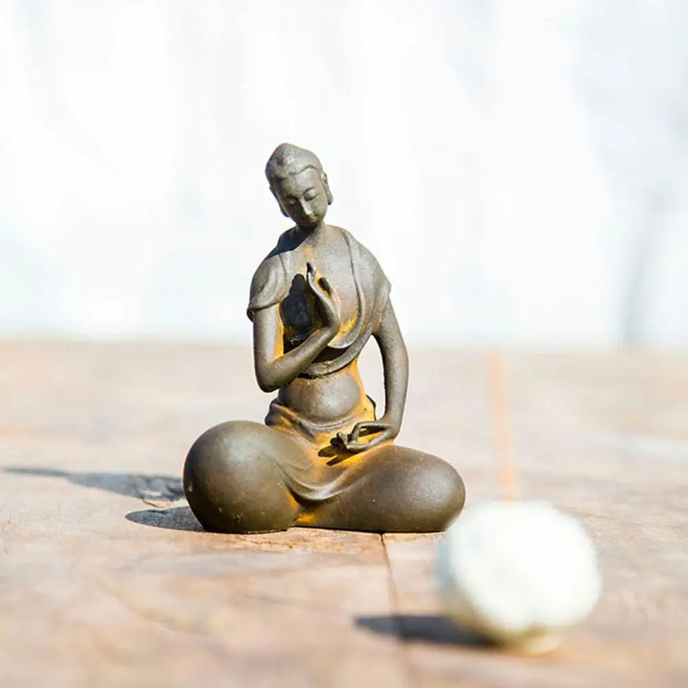 Mini Buddhist Monks Figurines Garden Buddha Zen Statue Tibetan Buddha Figurines Garden Ornament Meditating Buddha Sculpture