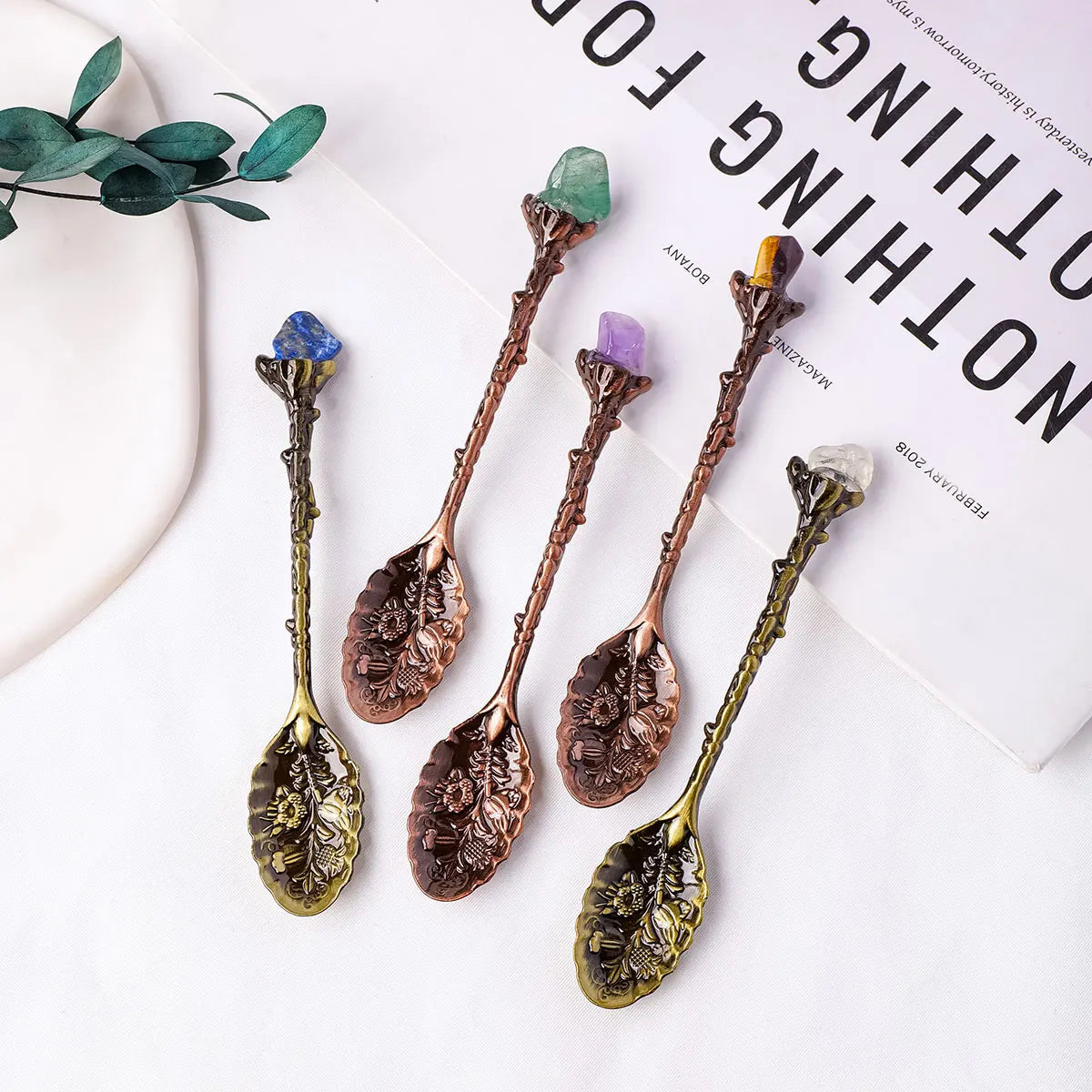 Natural Crystal Tumbled Stone Spoon Magic Energy Divination Halloween Spirit Souvenir Gift Home Decor Christmas Graduation Gift