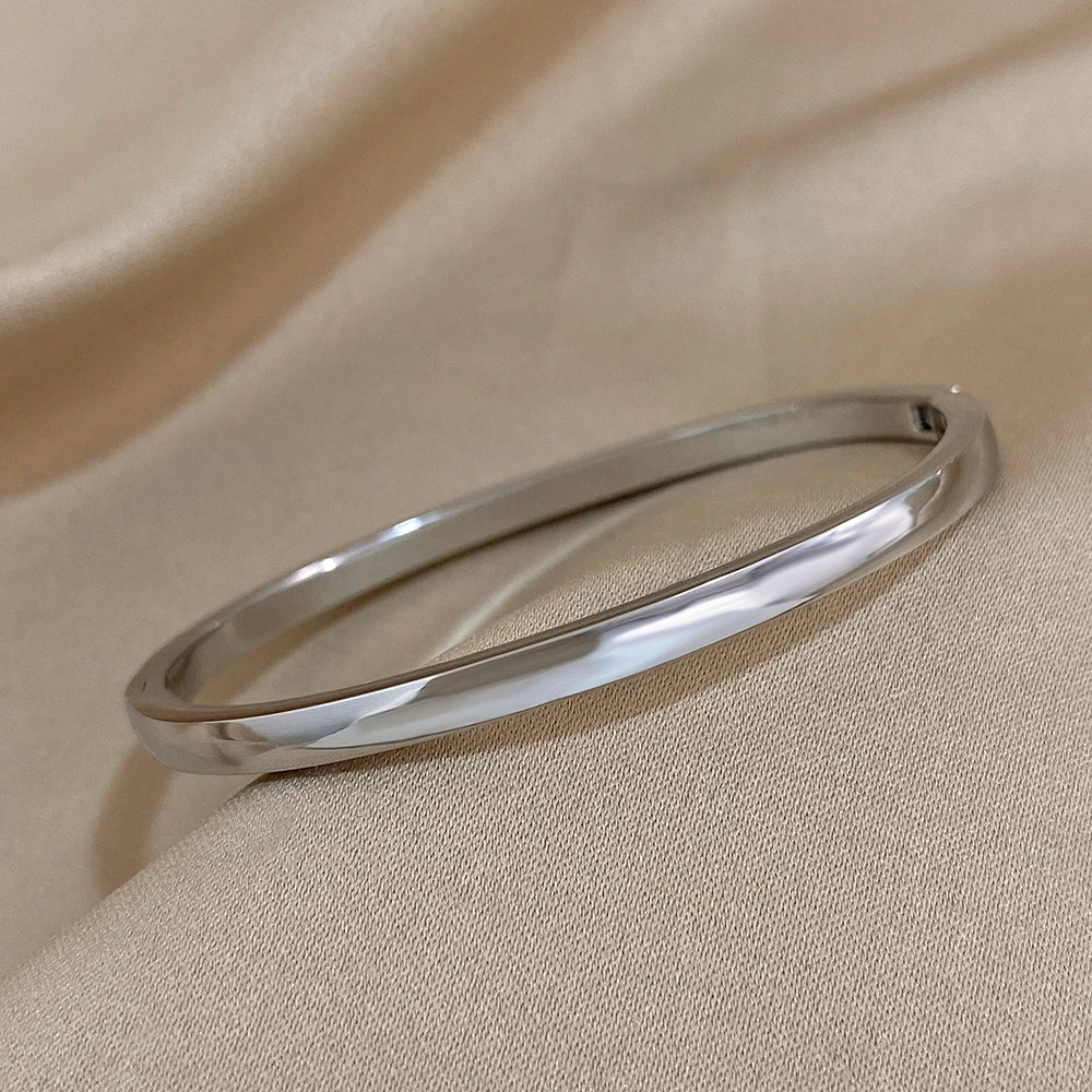 Fashion Smooth Stainless Steel Cuff Bangles Bracelets for Women Men New 4mm Gold Plated Stackable Waterproof Charm Jewelry