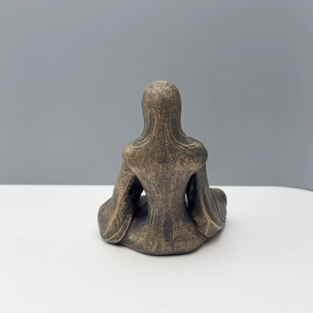 Meditation Alien Statue Resin Handmade Sculpture Yoga Zen Desktop Decor Unique Gift For Home Office Meditation Decorations