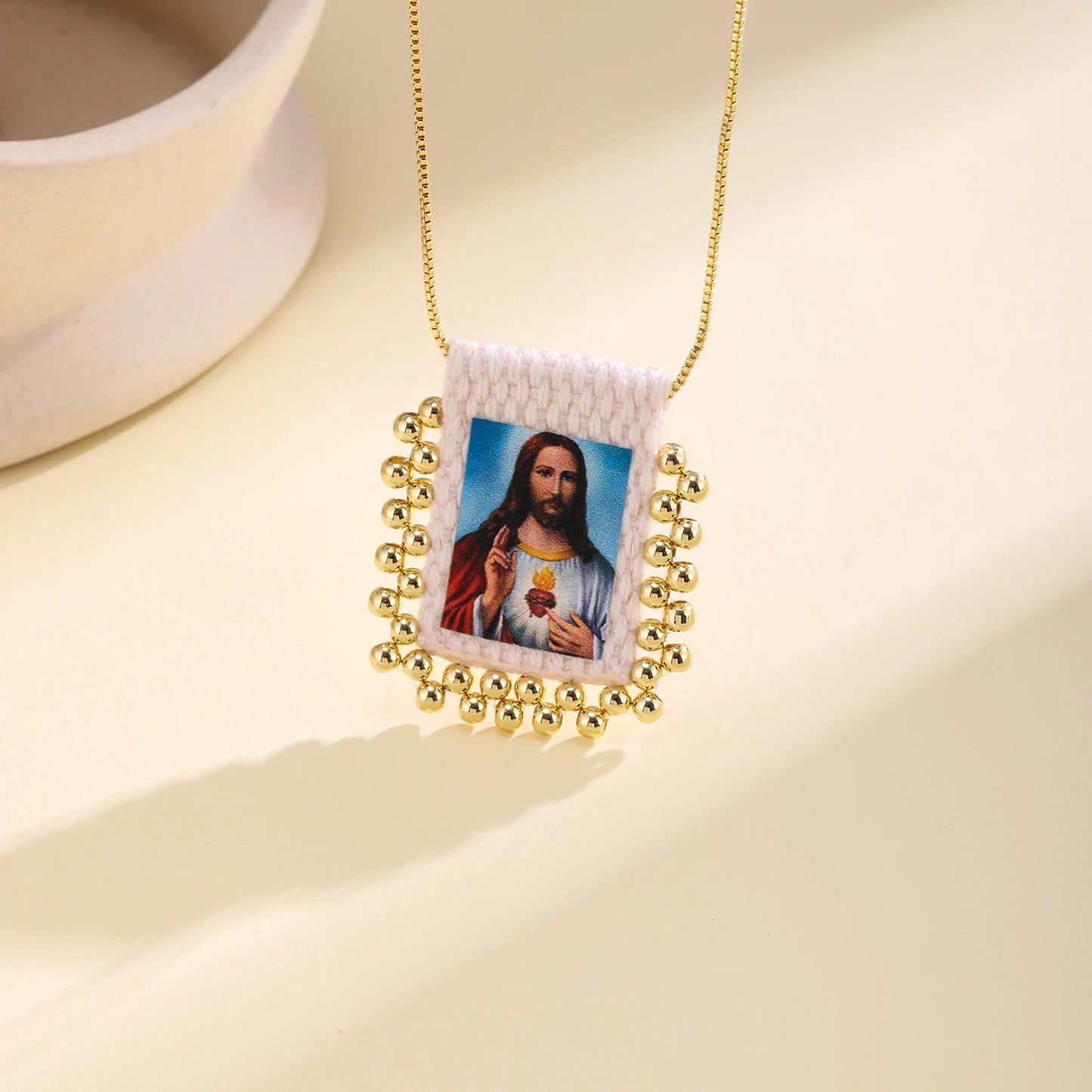Nidin New Retro Religious Necklace Beaded Chain Link Virgin Mary & Jesus Sacred Heart Pendant For Women Men Prayer Jewelry Gifts