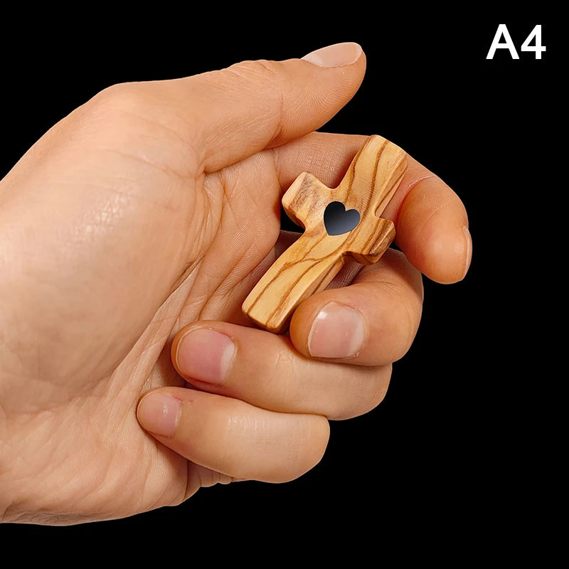 1pc Wooden Crucifix Comfort Holding Cross Pocket Small Size Handheld Christian Prayer Cross Stress Relief Encouragement Gift