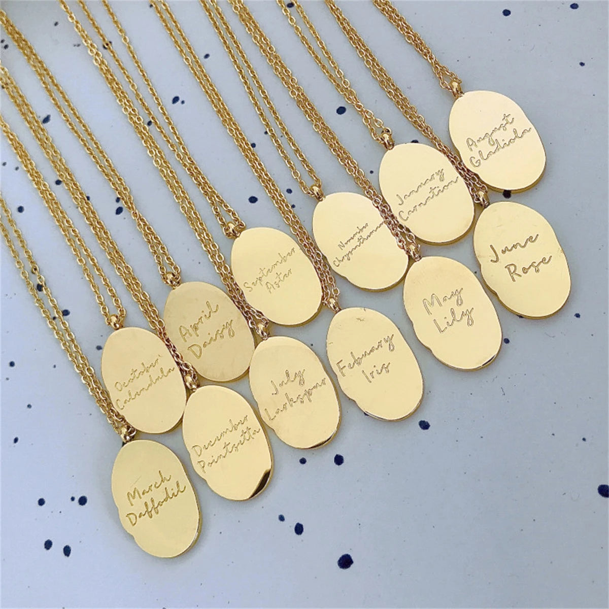 Titanium Steel December Flower Irregular Pendant Necklace Birth Flower Necklace Month Flower Color Preservation