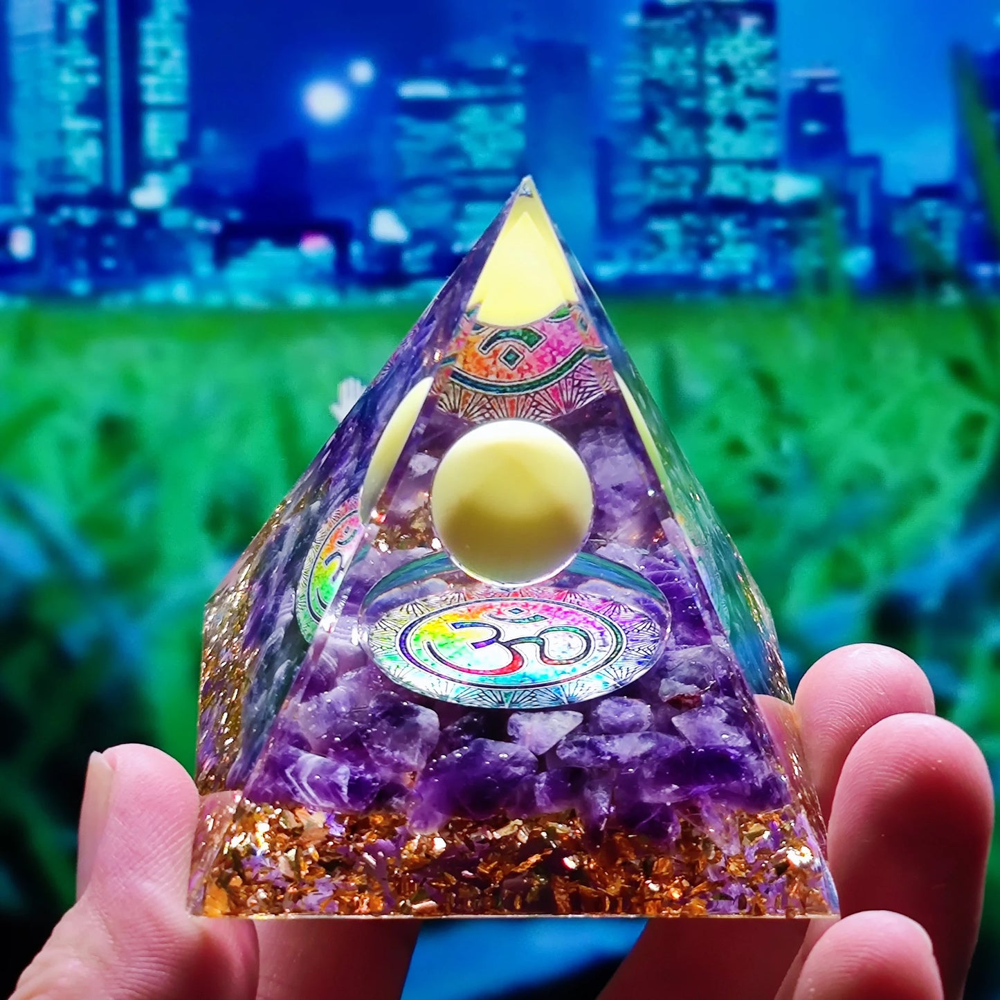 Energy Pyramid Orgonite Reiki Natural Amethyst Ball Healing Crystals Chakra Tool Ornaments Resin Stones Craft Kids Gift Pyramid
