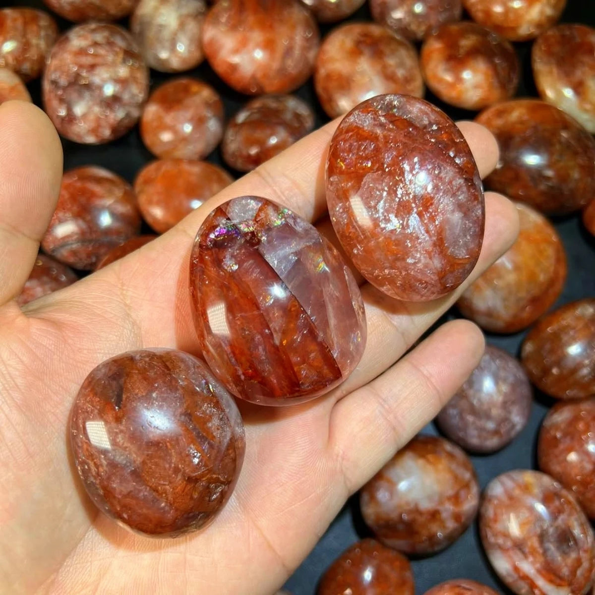 1pc Fire Quartz Palm Stone - Red Hematoid Crystal Worry Stone, Ideal for DIY Jewelry & Home Decor, Perfect Holiday Gift