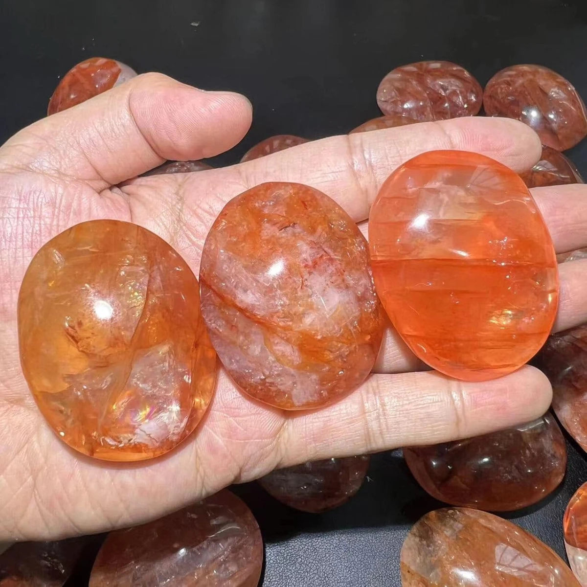 1pc Fire Quartz Palm Stone - Red Hematoid Crystal Worry Stone, Ideal for DIY Jewelry & Home Decor, Perfect Holiday Gift