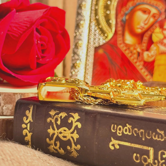 Gold Plated Orthodox Cross Necklace Engraved Saint Icon Pattern Religious Pendant for Christian Prayer Church Jewelry and Faith