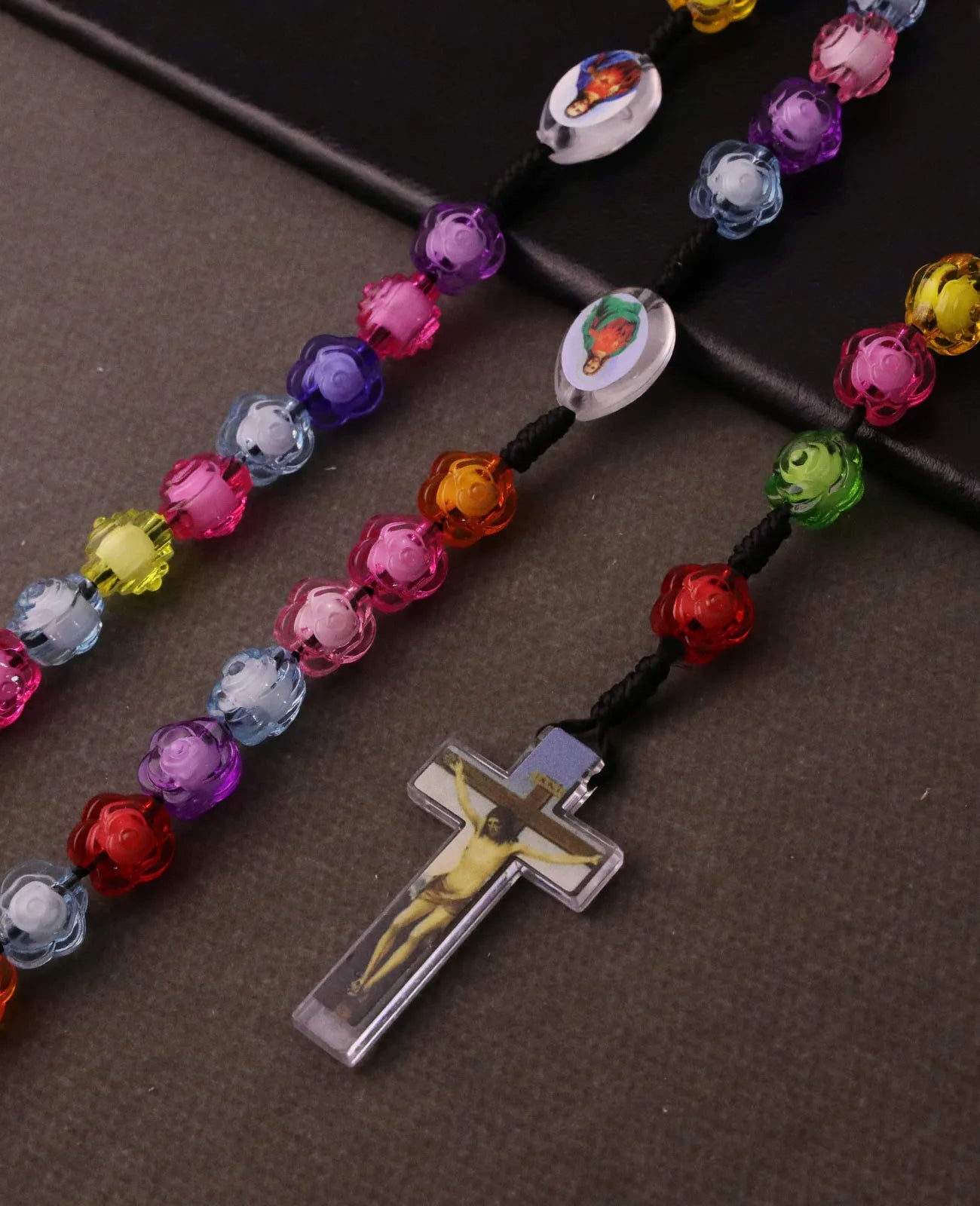 Cottvott Colorful Acrylic Beads Rosary Necklace Cross Pendant Prayer Chaplet Confirmation Communion Jewelry Sacraments Gifts