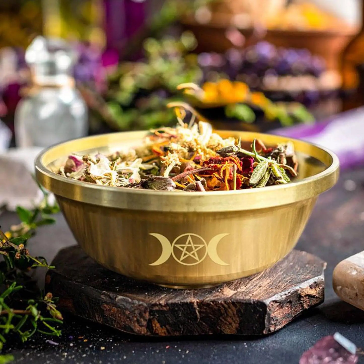 9cm Offering Bowl Brass Triple Moon Dish Small Metal Crystal Storage Bowl For Altar Meditation Yoga Studio Ceremony Mindfulness