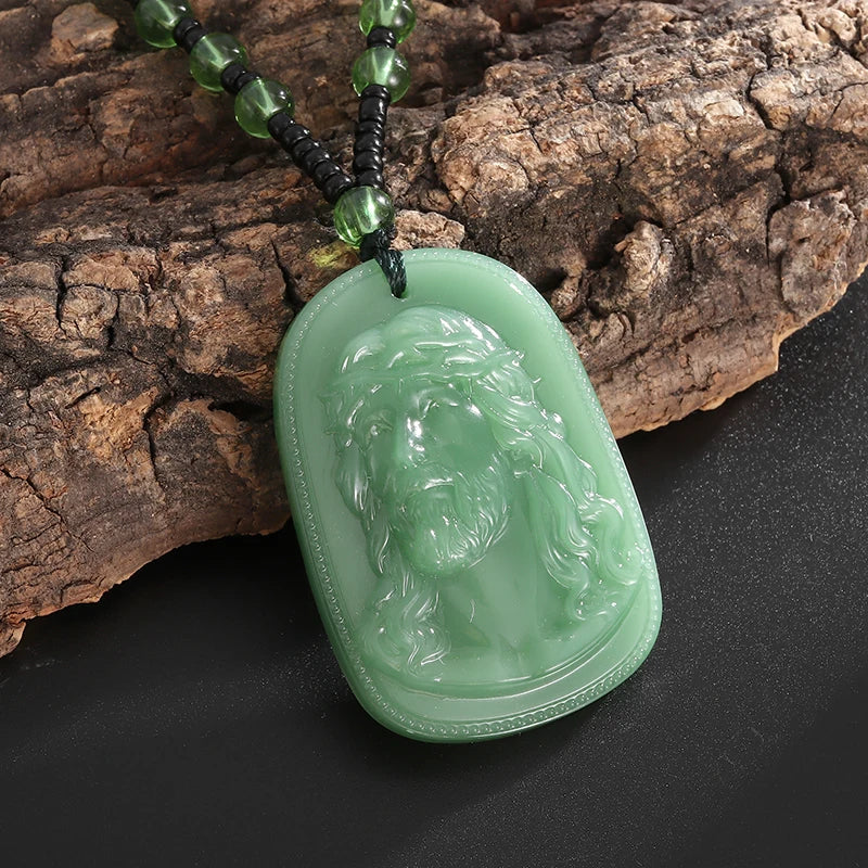 Classic Religious Emerald Green Imitation Jade Jesus Statue Pendant Necklace Men Women Christian Prayer Amulet Jewelry