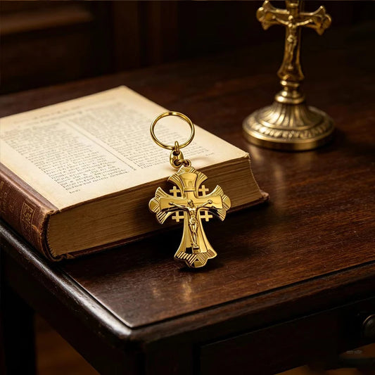 Vintage Gold Plated Orthodox Crucifix Cross Keychain for Catholic Christian Prayer Religious Gift Key Ring Bag Charm Accessory