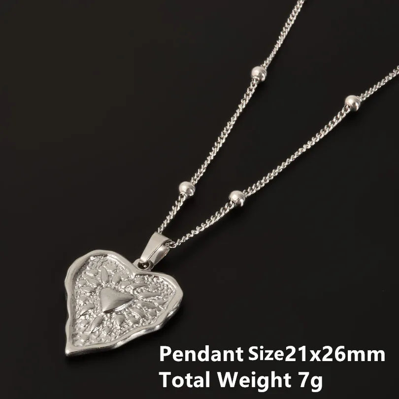 1Pc Religious Christian Catholic Sacred Heart Pendant Necklaces Stanless Steel Gothic Moth Textured Love Collares Jewelry