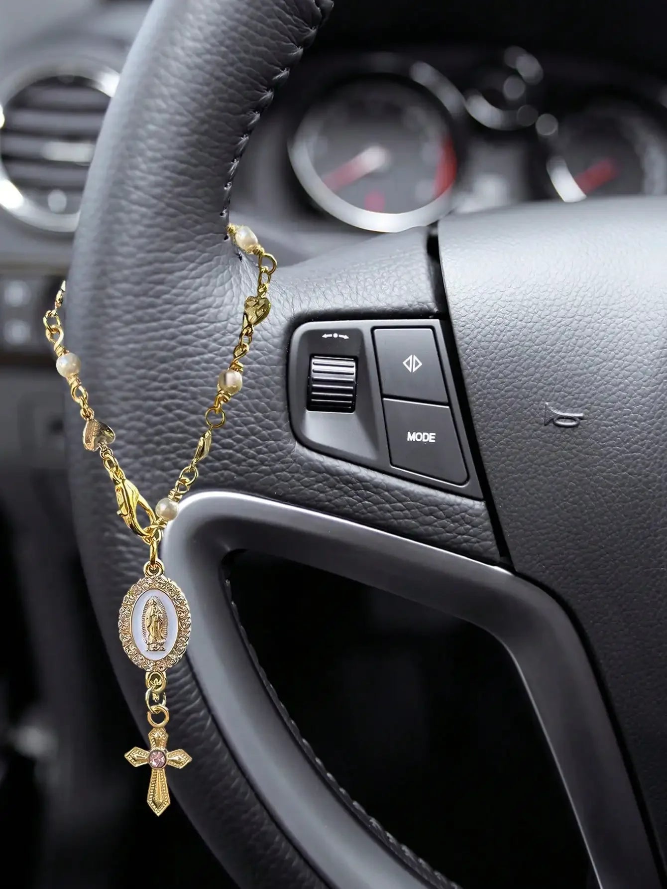 1PC Religious Rosary Car Hanging Ornament – Can Be Used as Decoration for Rearview Mirror or Steering Wheel