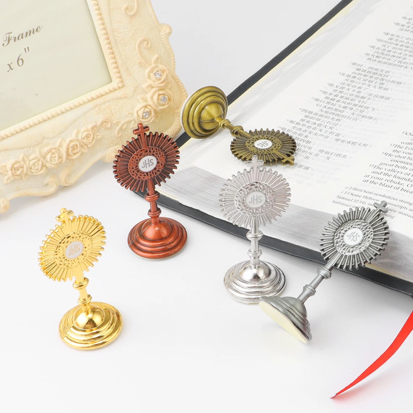 Catholic Christian Communion Statue Gold Jesus Hominum Salvator Home Office Table Decoration Cross Figurine Religion Gift