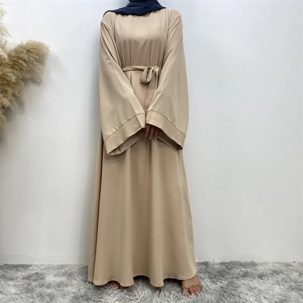 New Muslim fashion Abaya women's dress sold in Dubai in the Middle East Arab net color Islamic dress robe lace long dress