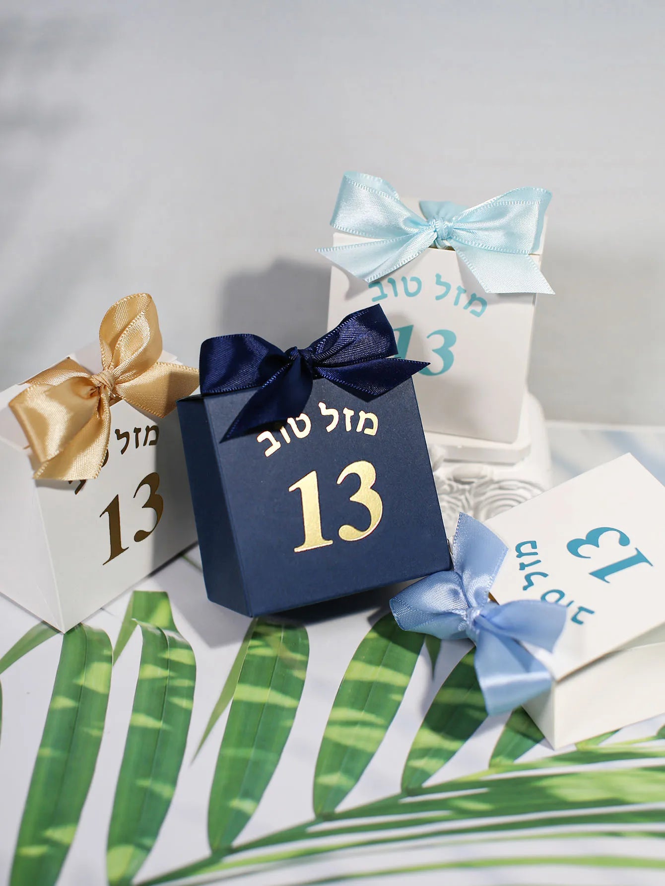 Jewish coming of age ceremony, gift box, 13 digits, 13 years old is the day of adulthood, gold foil ribbon candy box