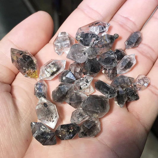 Herkimer Diamond Quartz Raw Natural Crystals 10-20g Pack for Reiki Healing Handing DIY Making & Mineral Collection 1-1.5cm Size