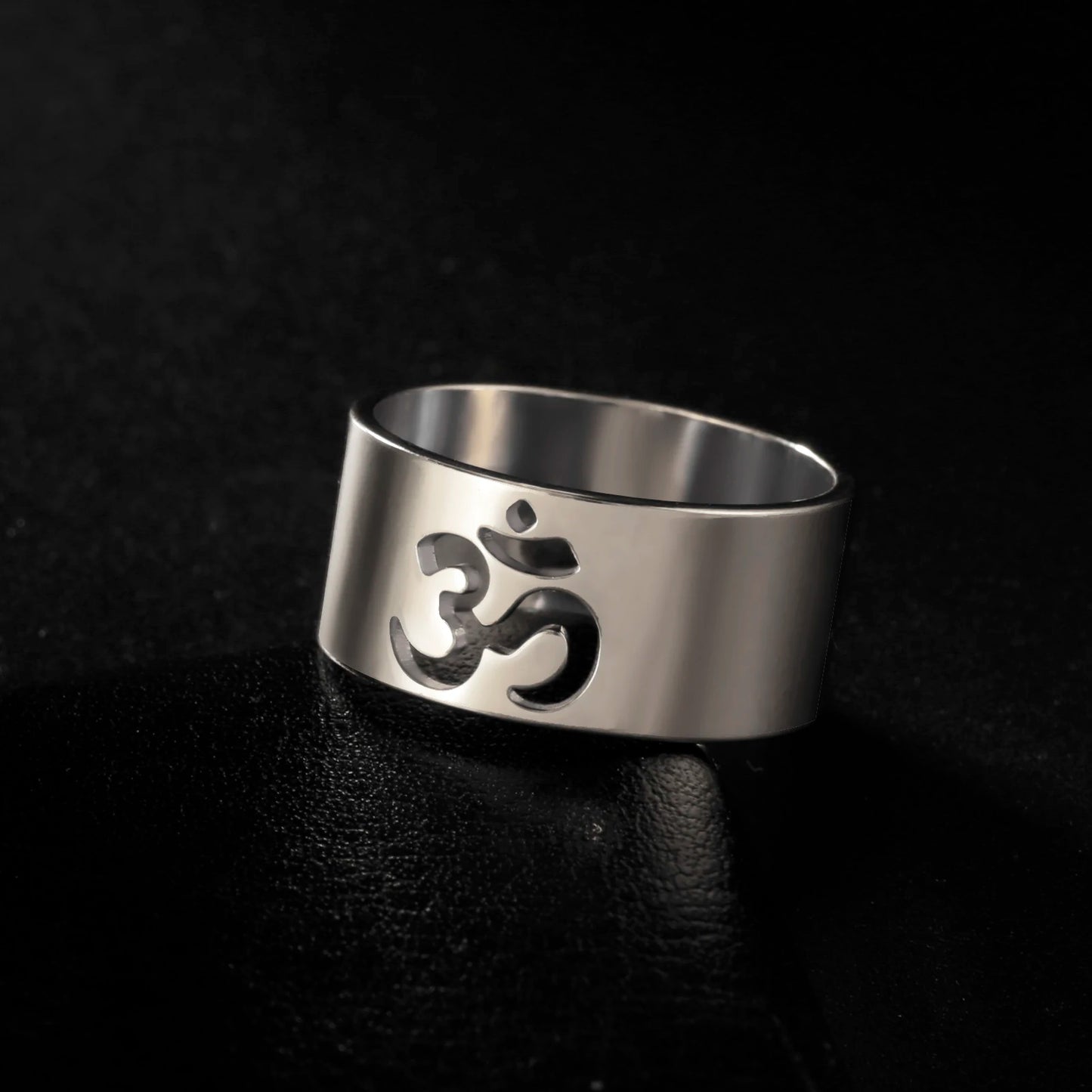 LIKGREAT Buddhism Indian Yoga Om Symbol Rings for Women Stainless Steel Supernatural Religious Talisman Amulet Jewelry Gifts New