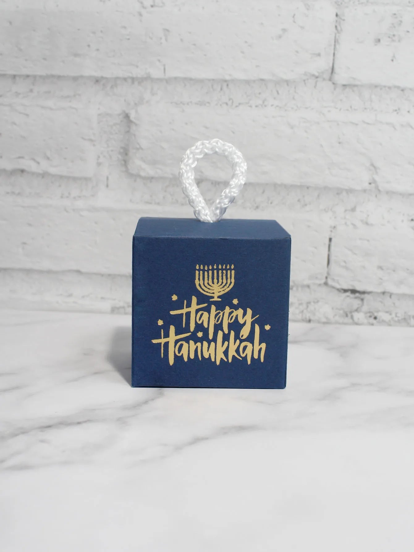 Jewish Hanukkah Square Candy Box, New Year Gift Box, Hanukkah Happy Decoration Gift Box, Gift Atmosphere Candy Box