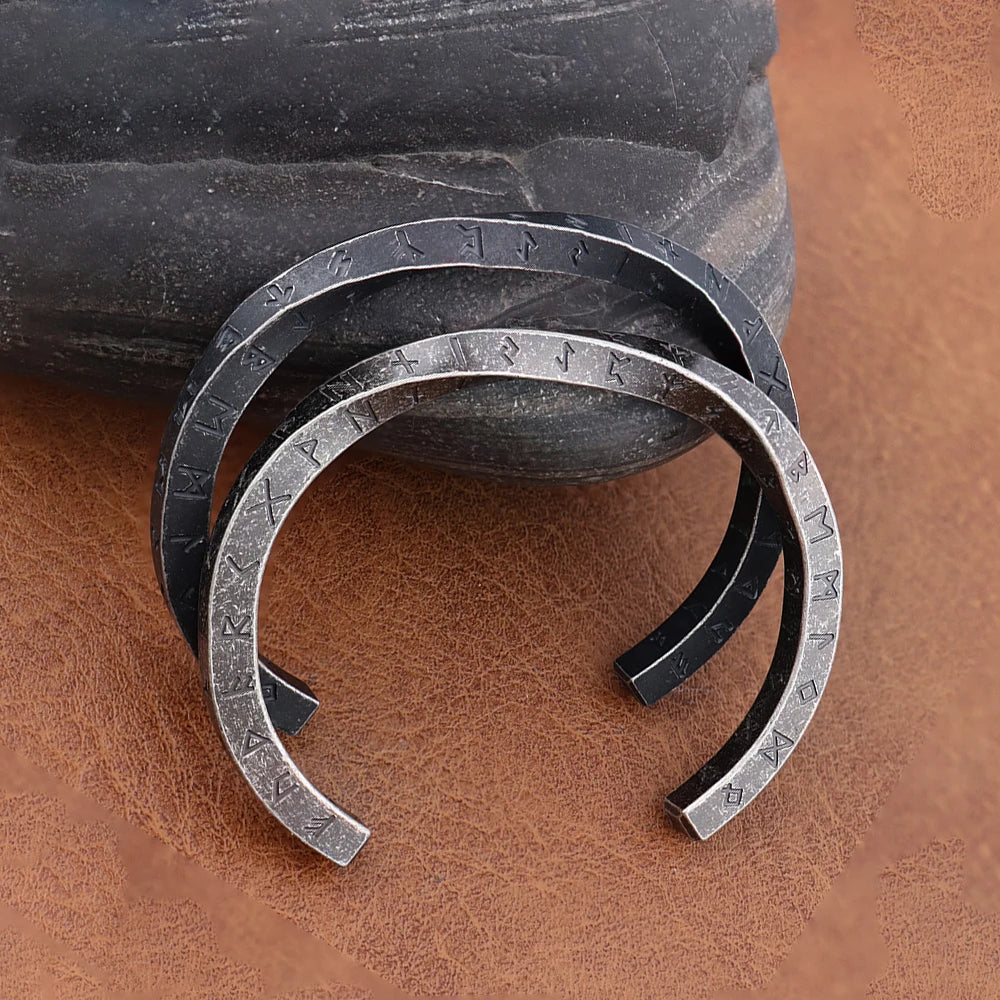 Trendy Charm Viking Nordic Runes C-Shaped Bracelet for Men Women Stainless Steel Classic Mobius Opening Bracelet Amulet Jewelry