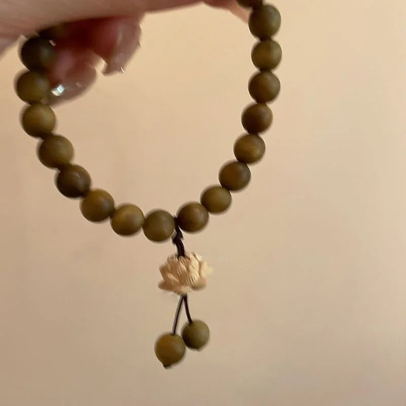 Lotus Sandalwood Bangle Wood Beaded Strand Bracelets Green Natural Sandalwood Bracelet Elastic Handwoven Rosary Jewelry