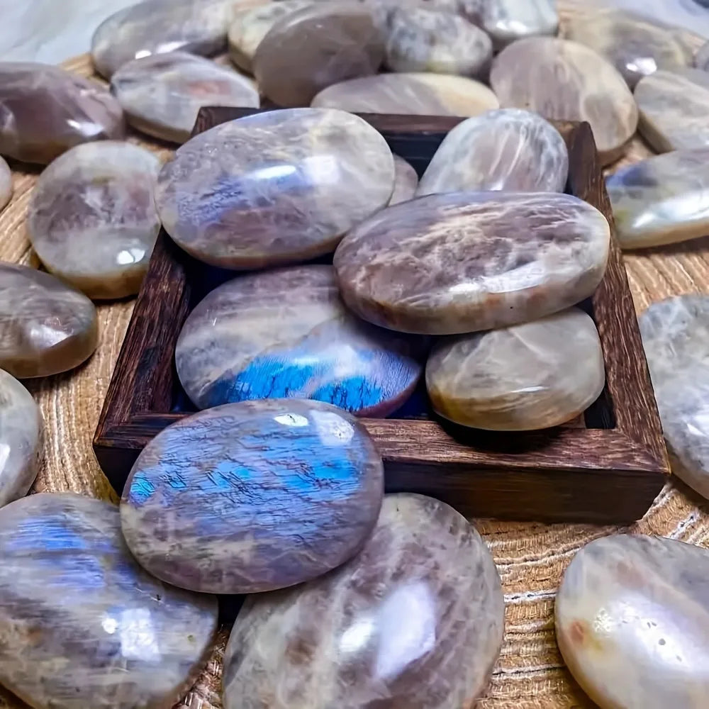 Natural Blue Luminous stone Crystal Palm Stone for Mind Healing Finger Massage Energy Healing Feng Shui Meditation Worry Stone