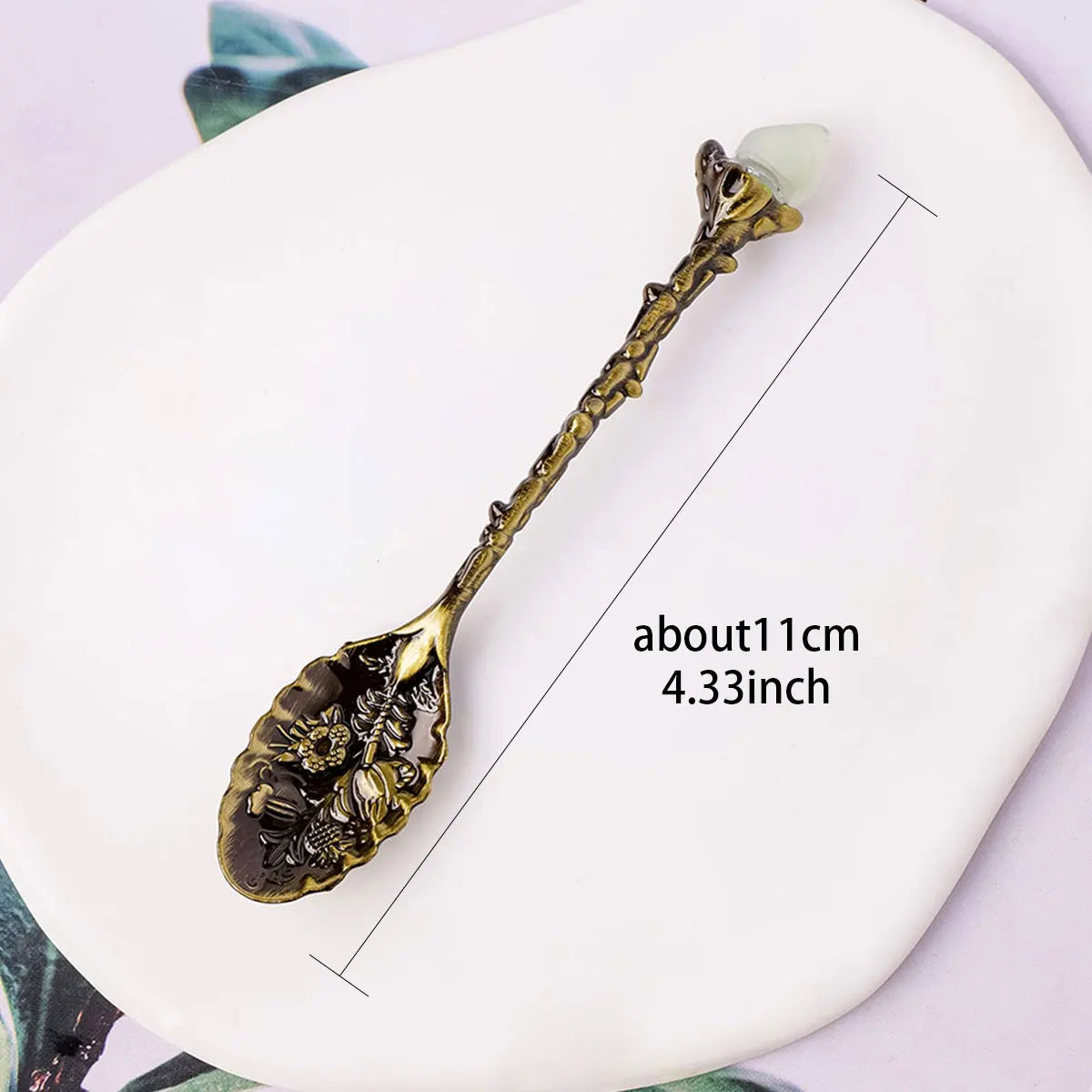 Natural Crystal Tumbled Stone Spoon Magic Energy Divination Halloween Spirit Souvenir Gift Home Decor Christmas Graduation Gift