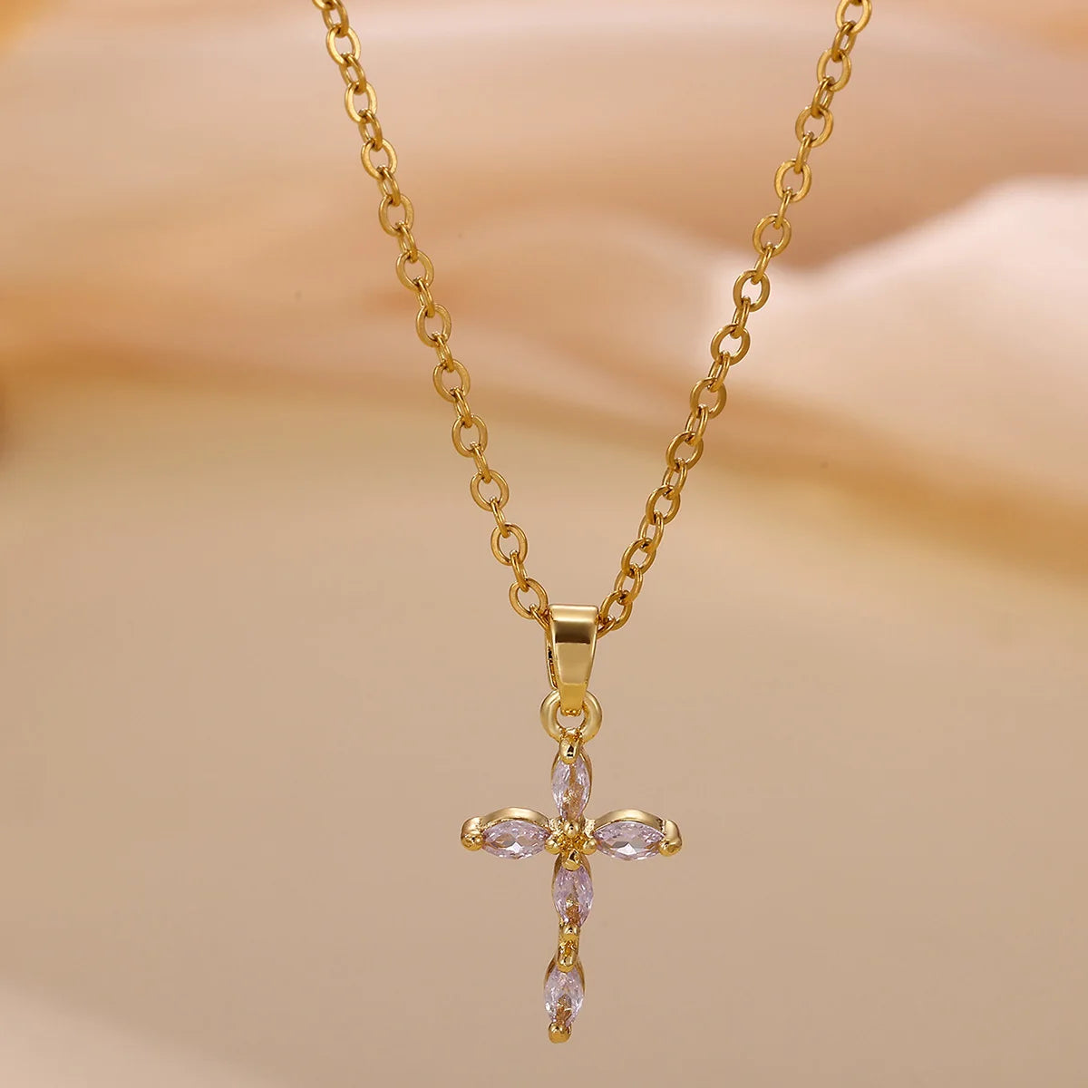 Colorful Shiny Cubic Zirconia Cross Pendant Necklaces for Women Gold Color Delicate Fashion Collar Jewelry Gift
