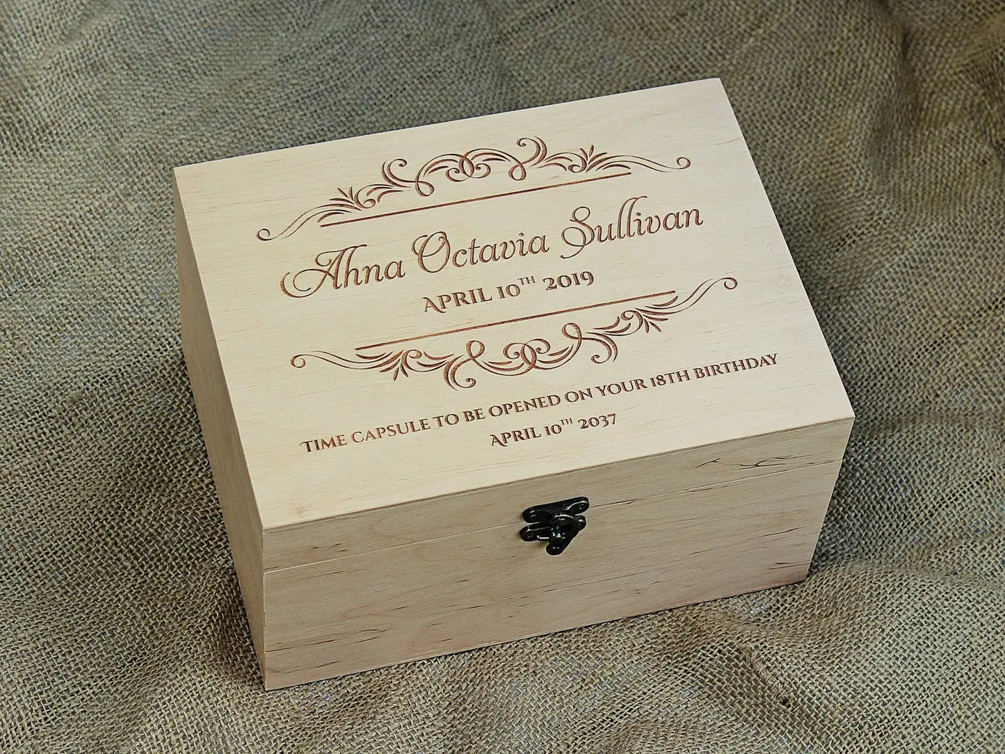 Personalized Wooden Baptism Keepsake Box ,Baptism Gifts For Baby Girl Or Baby Boy, Engraved Memory Box That Pattern With Wreath