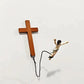 Bungee Jesus Crucifix Wall Art Decor Jumping Jesus Resin Figurine Decorative Jesus Resin Craft Statues for Home Church Living