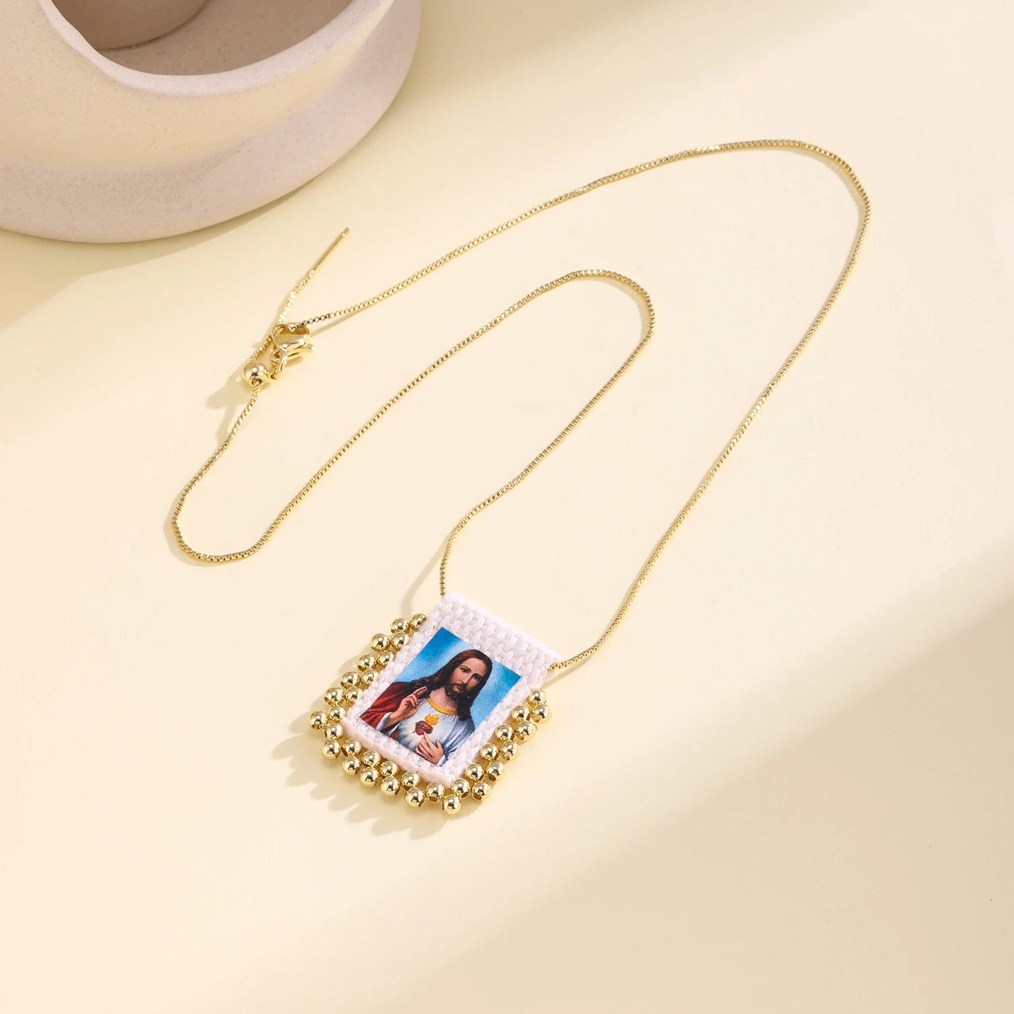 Nidin New Retro Religious Necklace Beaded Chain Link Virgin Mary & Jesus Sacred Heart Pendant For Women Men Prayer Jewelry Gifts